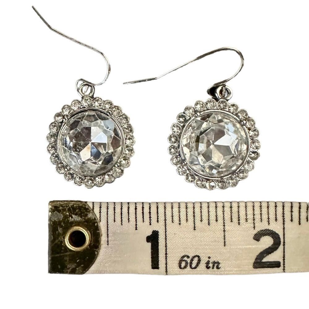 White Crystal Geo Drop Earrings Women’s Costume Jewelry - Picture 2 of 4